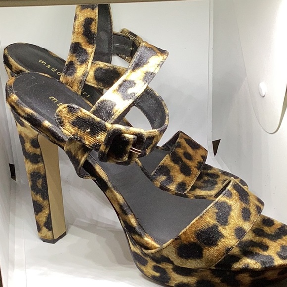 Open Toe Heels - Picture 3 of 4